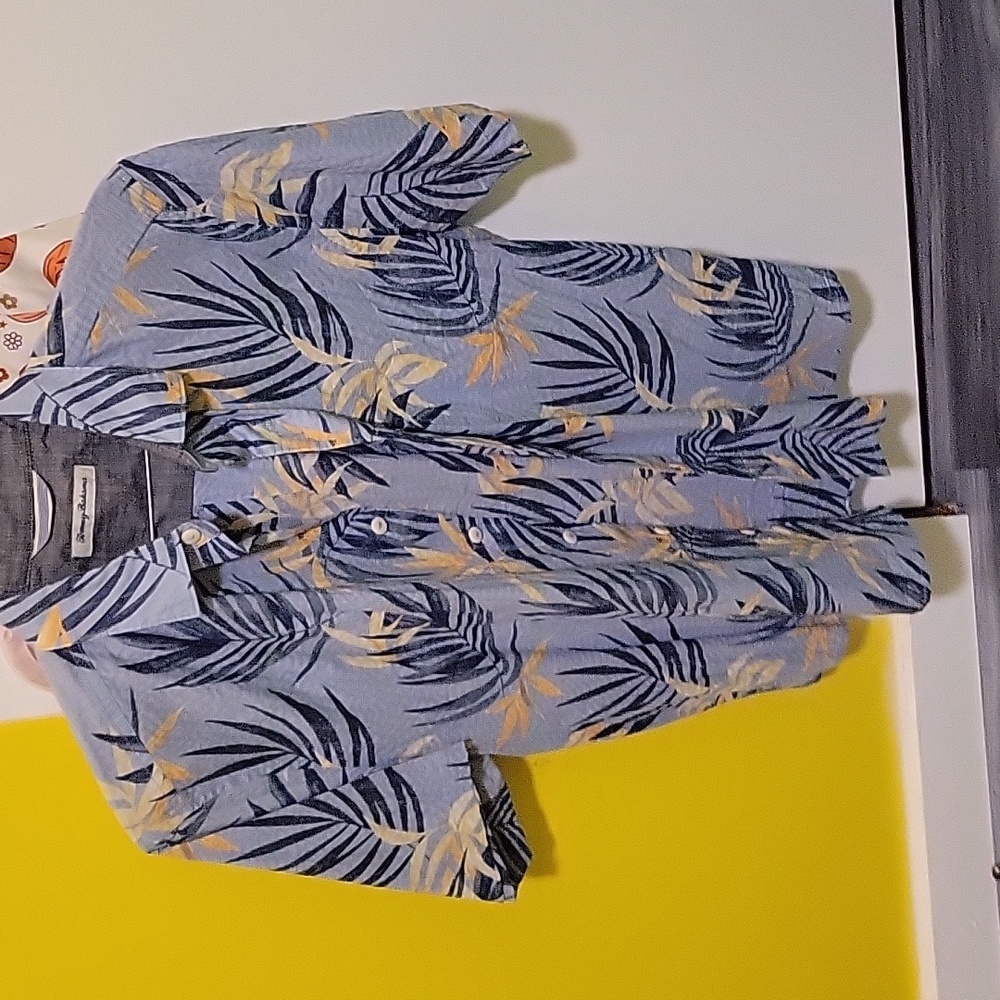 Tommy Bahama mens button down